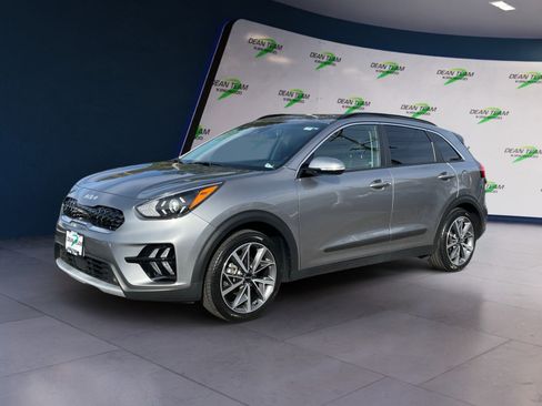 Used 2022 Kia Niro Touring Special Edition image 2