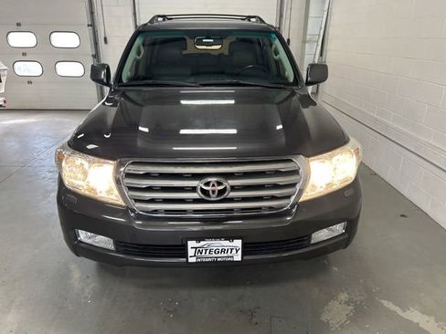 Used 2009 Toyota Land Cruiser AWD/4WD image 2