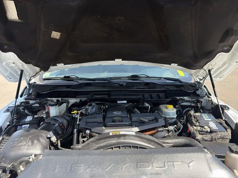 Used 2017 RAM 2500 Laramie AWD/4WD image 10