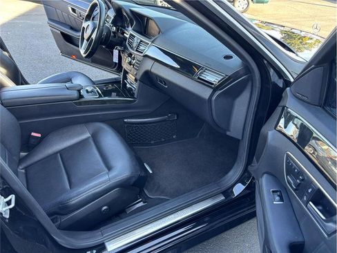 Used 2013 Mercedes-Benz E 350 E 350 Sedan 4D image 17