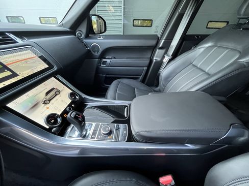 Certified 2022 Land Rover Range Rover Sport HSE Silver Edition image 26