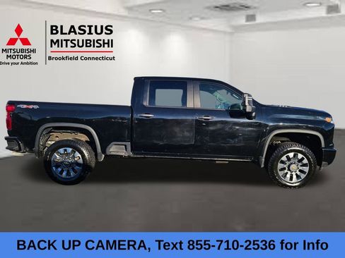 Used 2024 Chevrolet Silverado 2500 Custom w/ Custom Value Package image 5