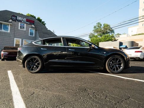 Used 2018 Tesla Model 3 Long Range AWD/4WD image 2