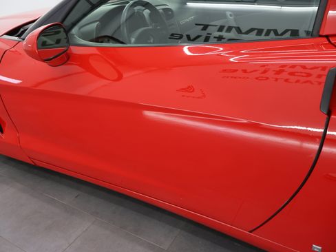 Used 2007 Chevrolet Corvette Coupe w/ Preferred Equipment Group RWD image 24