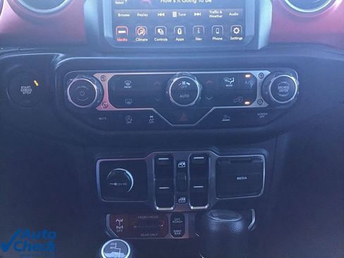 Used 2023 Jeep Wrangler Unlimited Rubicon image 29