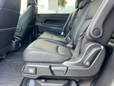 Used 2024 Honda Odyssey Sport image 46