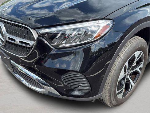 Used 2025 Mercedes-Benz GLC 350e 4MATIC image 9
