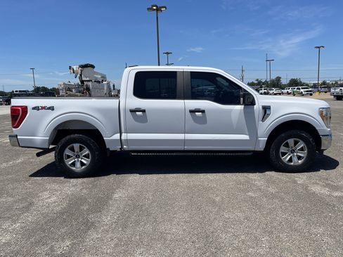 Used 2021 Ford F150 XLT w/ Trailer Tow Package AWD/4WD image 3