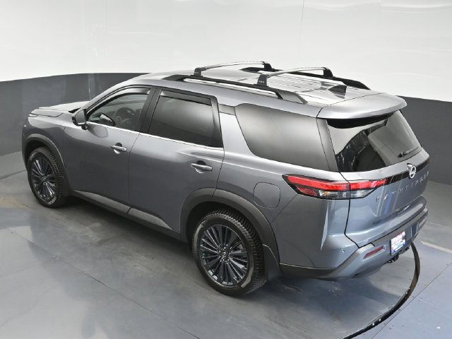 Used 2026 Nissan Pathfinder SL w/ SL Premium Package FWD image 29