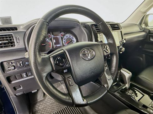 Used 2024 Toyota 4Runner TRD Off-Road Premium image 12