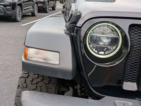 Used 2022 Jeep Wrangler Unlimited Sport AWD/4WD image 10