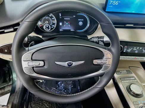 Used 2023 Genesis GV70 2.5T w/ Cargo Package AWD/4WD image 11