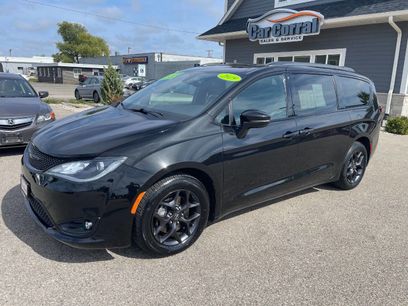 Used 2019 Chrysler Pacifica Limited w/ S Appearance Package