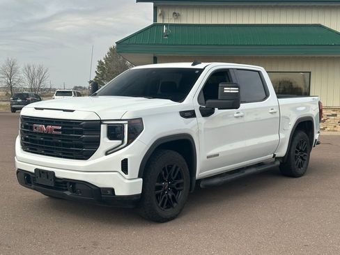 Used 2023 GMC Sierra 1500 Elevation image 4