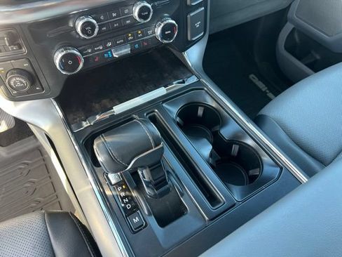 Used 2022 Ford F150 Lariat AWD/4WD image 22