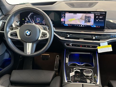 Used 2026 BMW X7 xDrive40i w/ M Sport Package AWD/4WD image 30