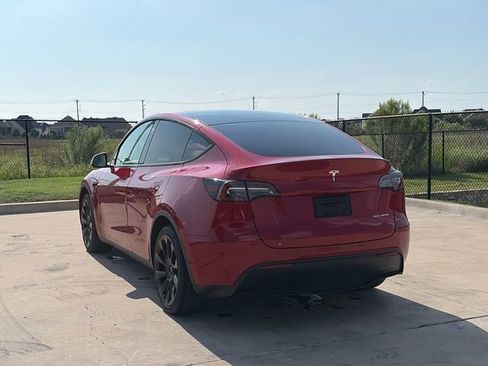 Used 2022 Tesla Model Y Long Range AWD/4WD image 7