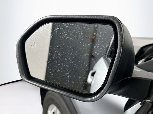 Used 2024 Ford Explorer XLT w/ Equipment Group 202A image 16