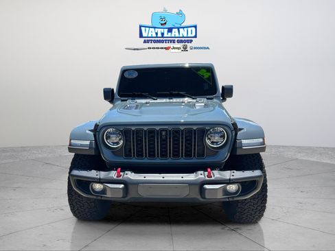 Used 2024 Jeep Wrangler Unlimited Rubicon AWD/4WD image 8