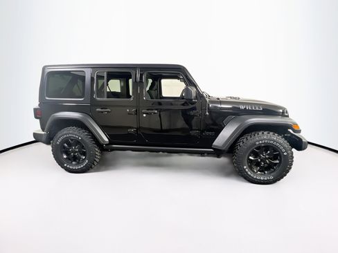 Used 2023 Jeep Wrangler Willys image 4