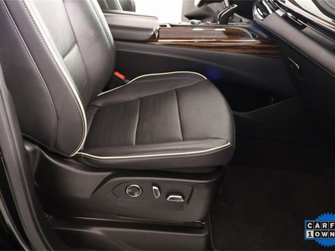 Used 2024 Cadillac Escalade Premium Luxury image 15