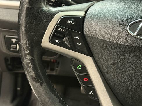 Used 2013 Hyundai Veloster RE:MIX Edition image 26