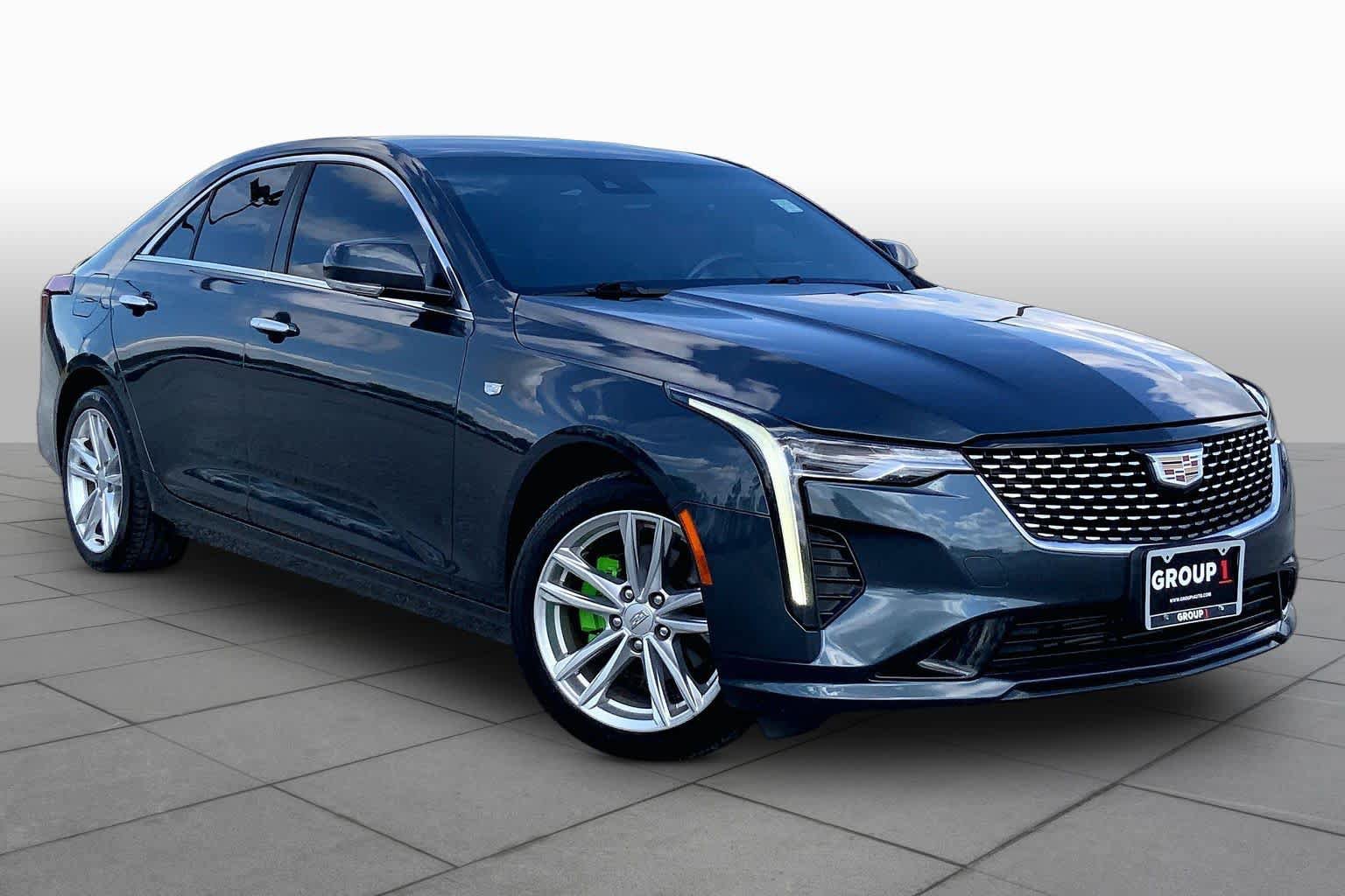 Used 2022 Cadillac CT4 Luxury RWD image 3