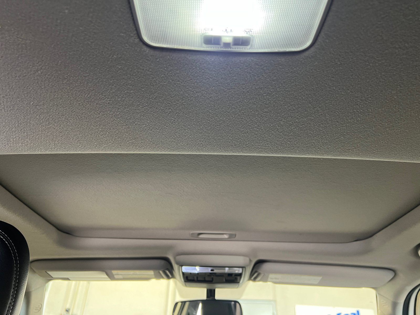 Used 2018 Toyota 4Runner SR5 Premium AWD/4WD image 16