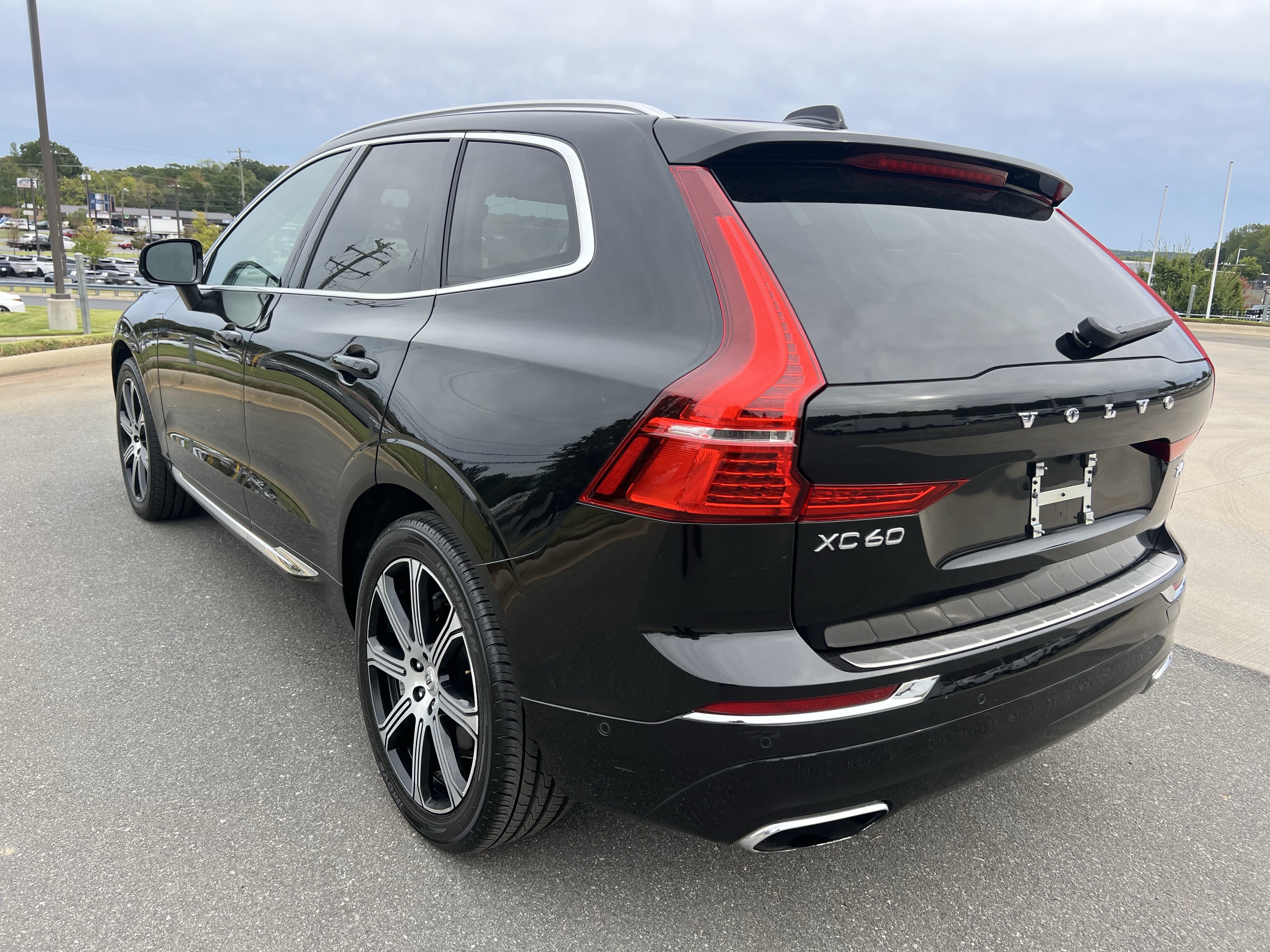 Used 2021 Volvo XC60 T6 Inscription w/ Protection Package Premier AWD/4WD image 7