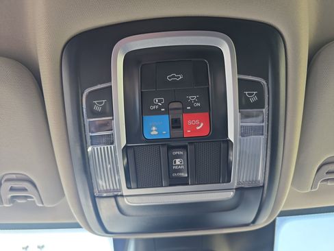 Used 2024 RAM 2500 Laramie w/ Safety Group AWD/4WD image 35