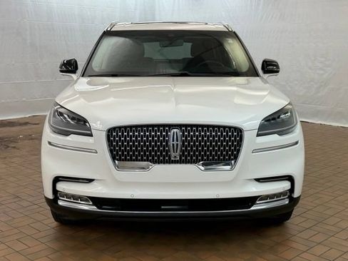 Used 2021 Lincoln Aviator Reserve w/ Elements Package Plus AWD/4WD image 2