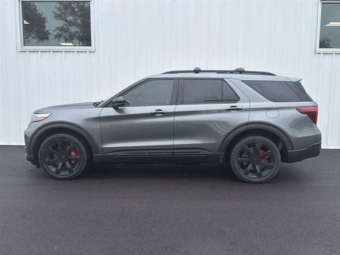 Used 2024 Ford Explorer ST w/ Equipment Group 401A AWD/4WD image 3
