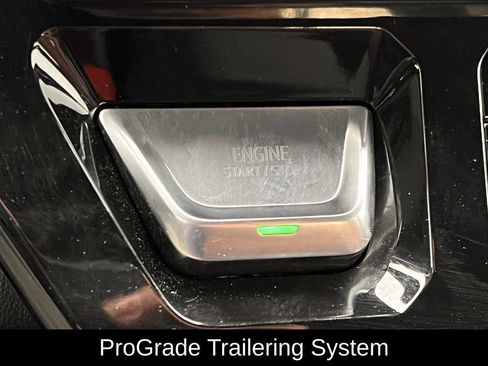 Used 2025 GMC Sierra 3500 Denali Ultimate image 25