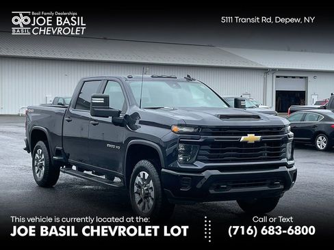 Used 2024 Chevrolet Silverado 2500 Custom w/ Custom Value Package image 1
