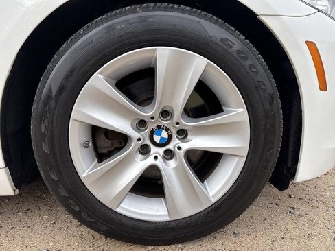 Used 2013 BMW 528i xDrive Sedan image 35