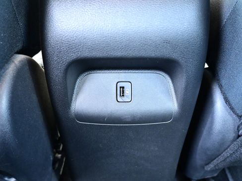 Used 2024 Nissan Sentra SV FWD image 13