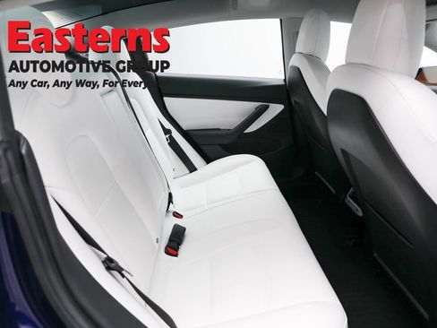 Used 2018 Tesla Model 3 Long Range image 21