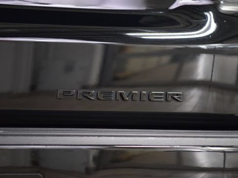 Used 2023 Chevrolet Tahoe Premier w/ Advanced Technology Package AWD/4WD image 21