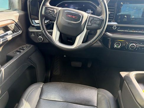 Used 2024 GMC Sierra 1500 SLT AWD/4WD image 16