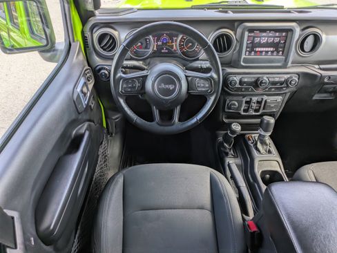 Used 2021 Jeep Gladiator Sport image 19