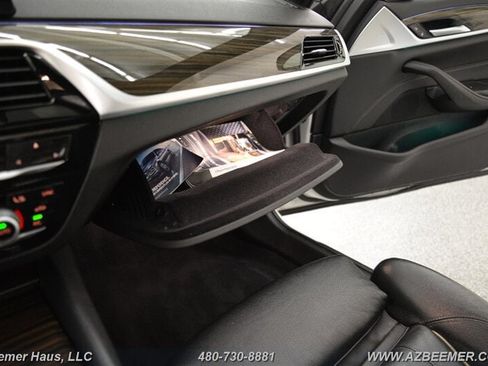 Used 2018 BMW 530e RWD image 40