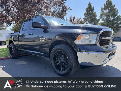 Used 2017 RAM 1500 Classic SLT image 1