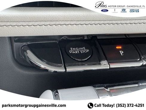 New 2025 Lincoln Aviator Reserve w/ Luxury Package image 30