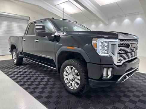 Used 2023 GMC Sierra 2500 Denali w/ Denali Ultimate Package AWD/4WD image 1