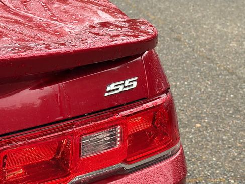 Used 2014 Chevrolet Camaro SS RWD image 18