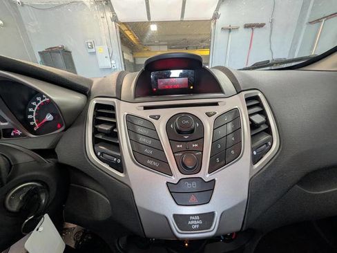 Used 2012 Ford Fiesta SE w/ Super Fuel Economy Pkg FWD image 35