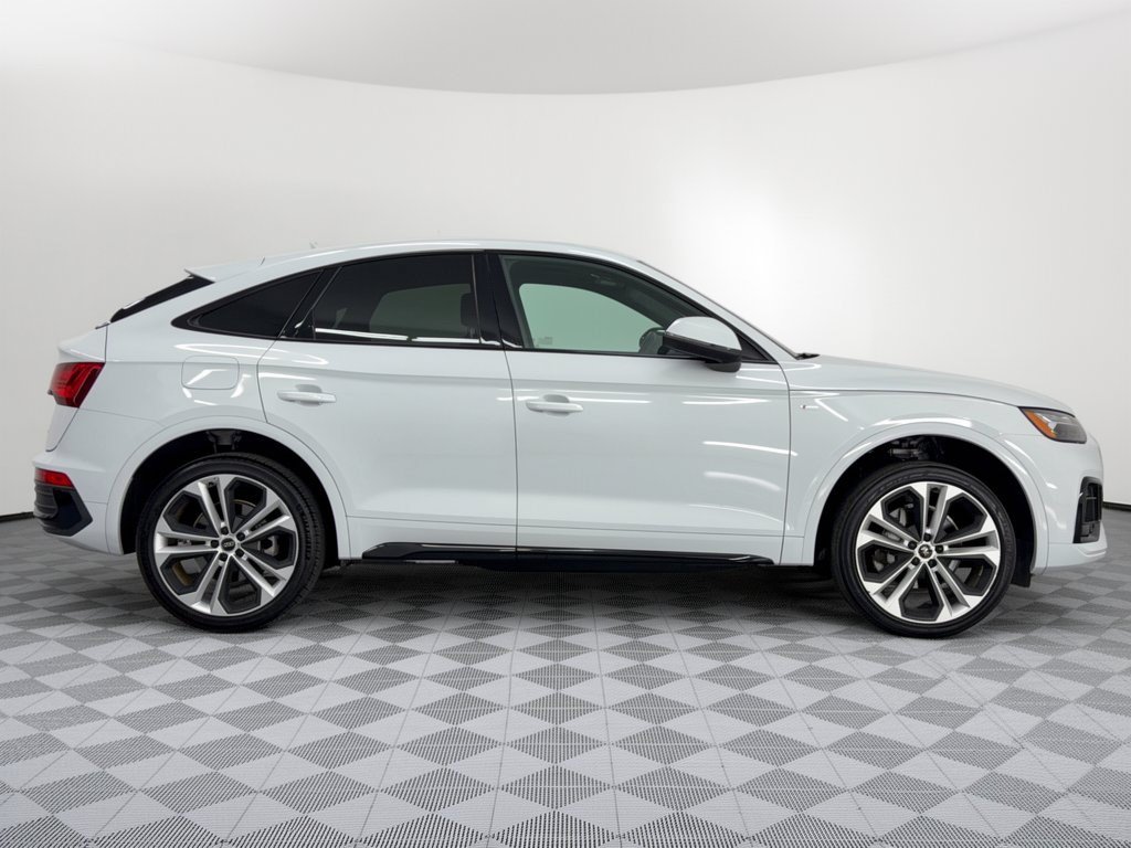 Used 2023 Audi Q5 2.0T Premium Plus w/ Premium Plus Package AWD/4WD image 8