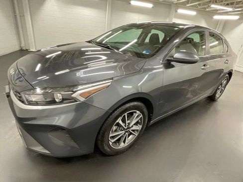 Used 2024 Kia Forte LXS FWD image 1