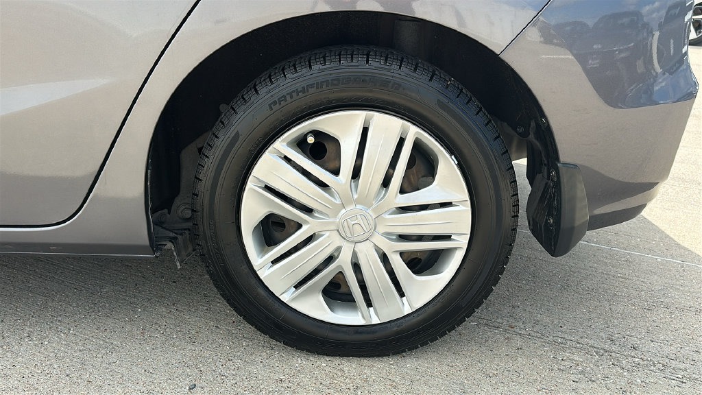 Used 2020 Honda Fit LX image 17