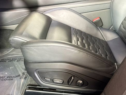 Used 2023 Audi e-tron GT Premium Plus image 18